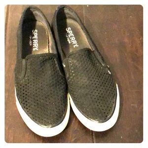 ⭐️2/$20⭐️Black sperry shoes